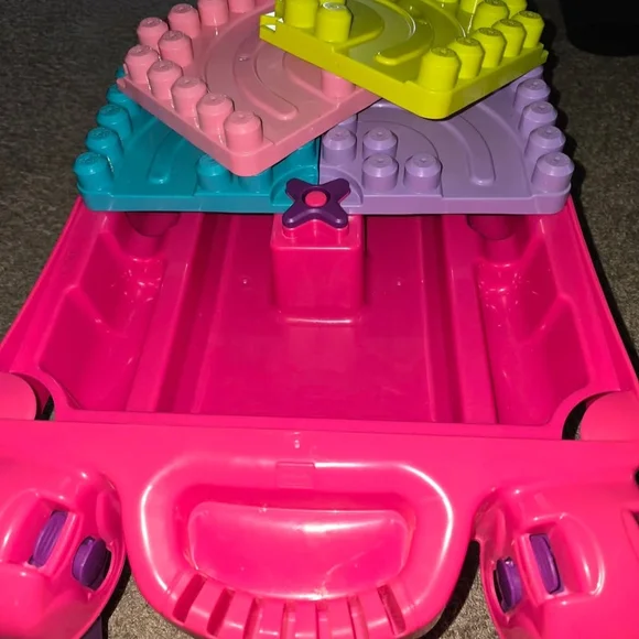 Mega Bloks Pink and Purple Building Table - Picture 4 of 4